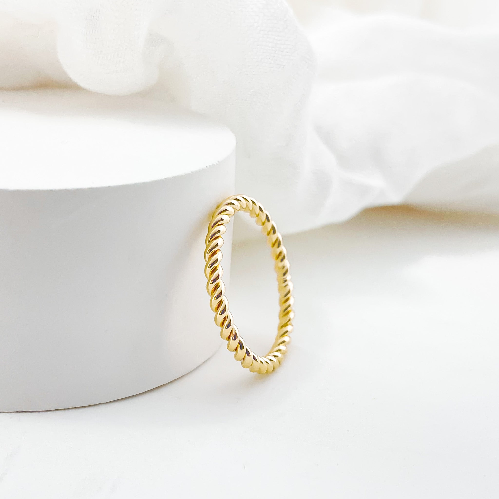 Ring Helia