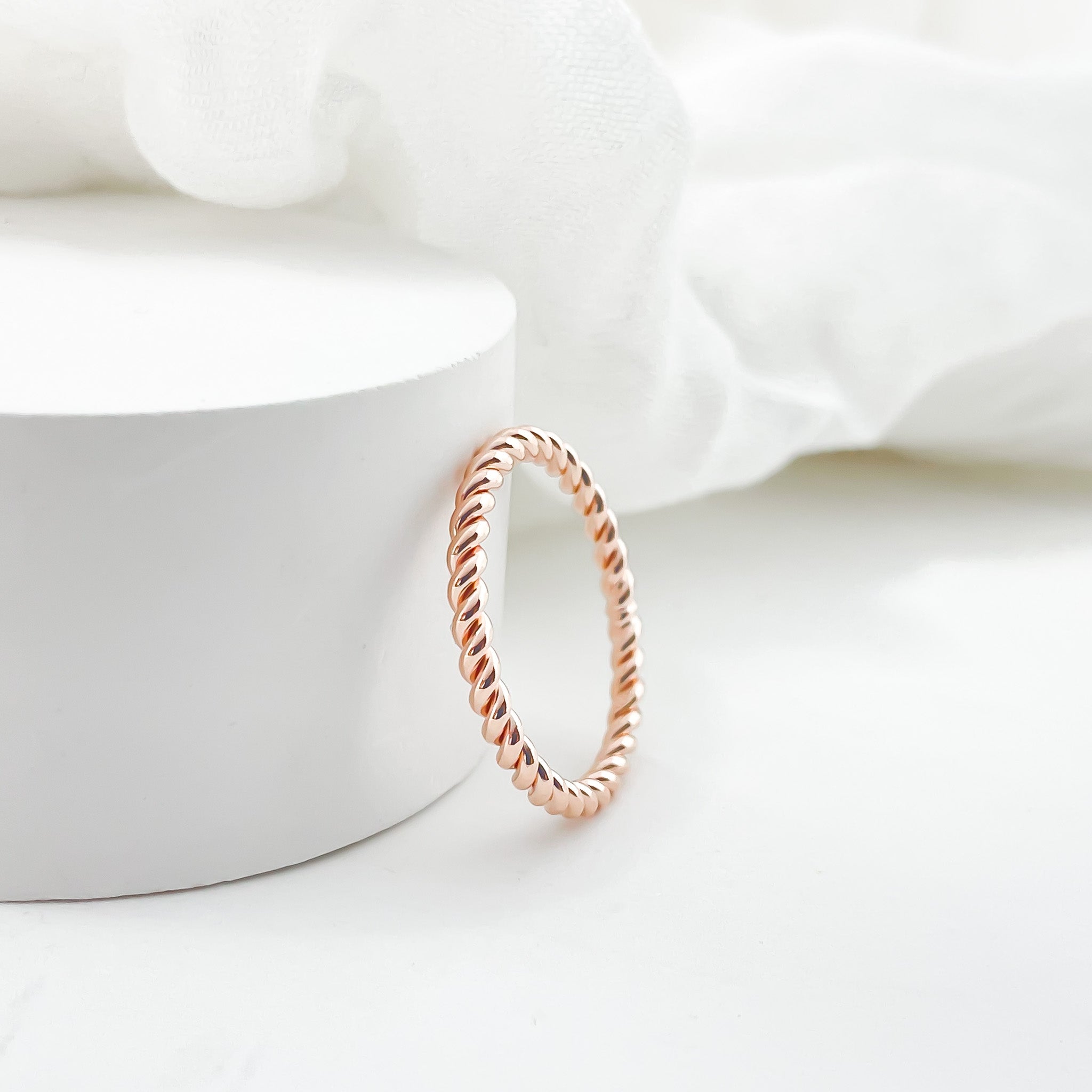 Ring Helia