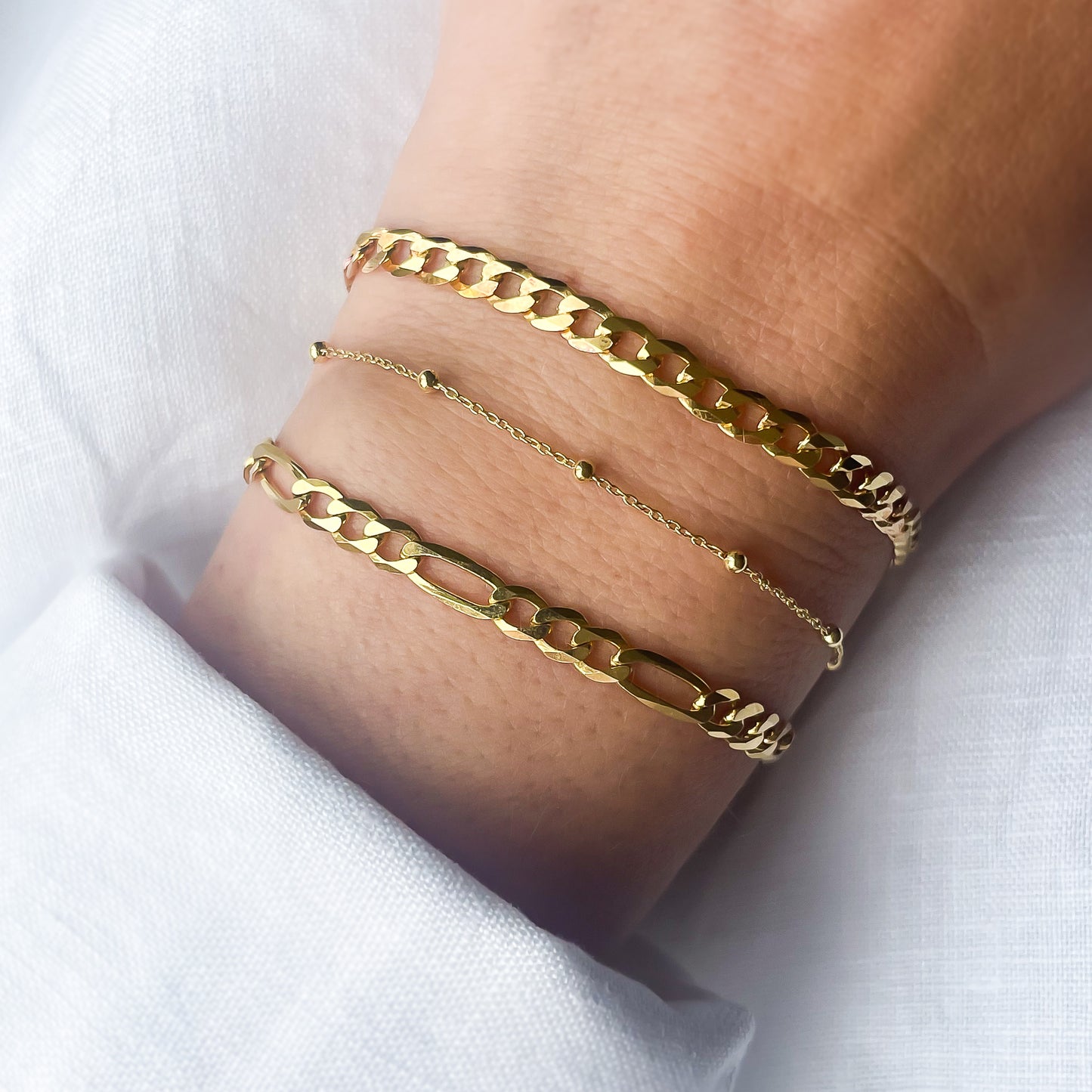 Elegantes goldenes Armband für Frauen und Mädchen, Gliederarmband