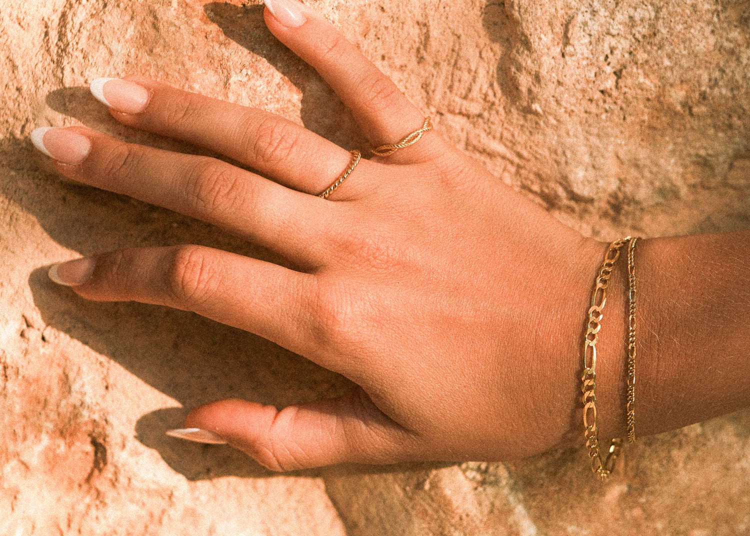 Armband Gold und Armreifen Gold